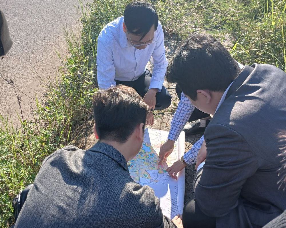 Elite Global Invest team working on site